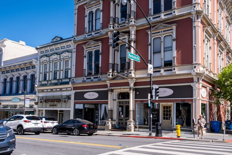 Find a financial advisor in Petaluma, CA